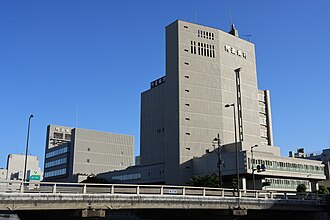 外観：阿波銀行 本店