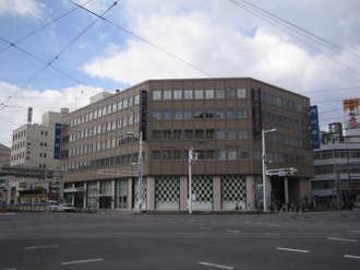 外観：四国銀行 本店