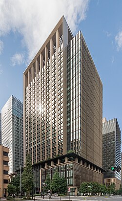 外観：三井住友信託銀行 本店ビル