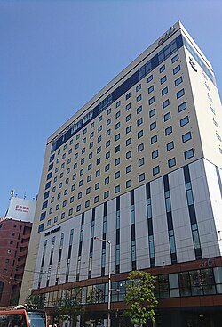 外観：本社を置くアエル松山