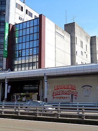 外観：長岡信用金庫 本店