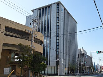 外観：知多信用金庫 本部棟・ほしざきホール