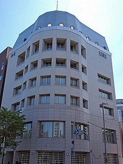外観：本店営業部