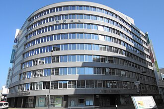 外観：滋賀県民信組の本店が入居する大津駅前の滋賀ビル