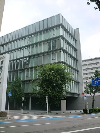 外観：福岡県医師信用組合が入っている福岡県医師会館