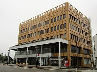 外観：福光農業協同組合 本所が入る福光中央会館