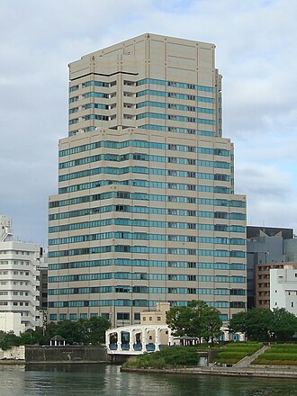 外観：かつて山一證券本社だった茅場町タワー（東京都中央区新川）