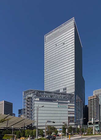 外観：大和証券の本社が入っているグラントウキョウノースタワー