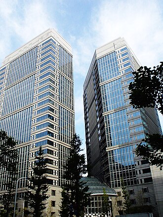 外観：みずほ証券 本社（大手町ファーストスクエア）