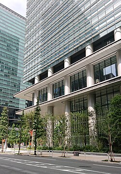 外観：ゆうちょ銀行の本社が入居している大手町プレイス
